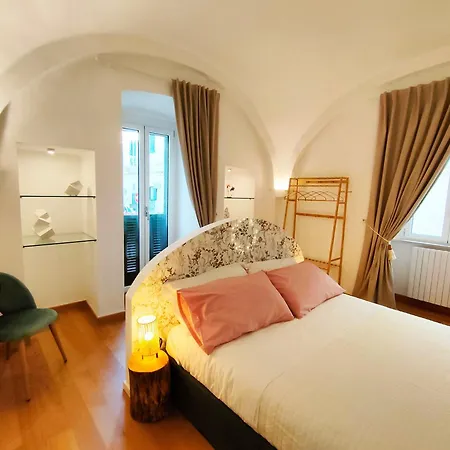 Ademe Dimora Di Charme Apartment